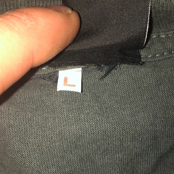 Versace T Shirt - Picture 3 of 3